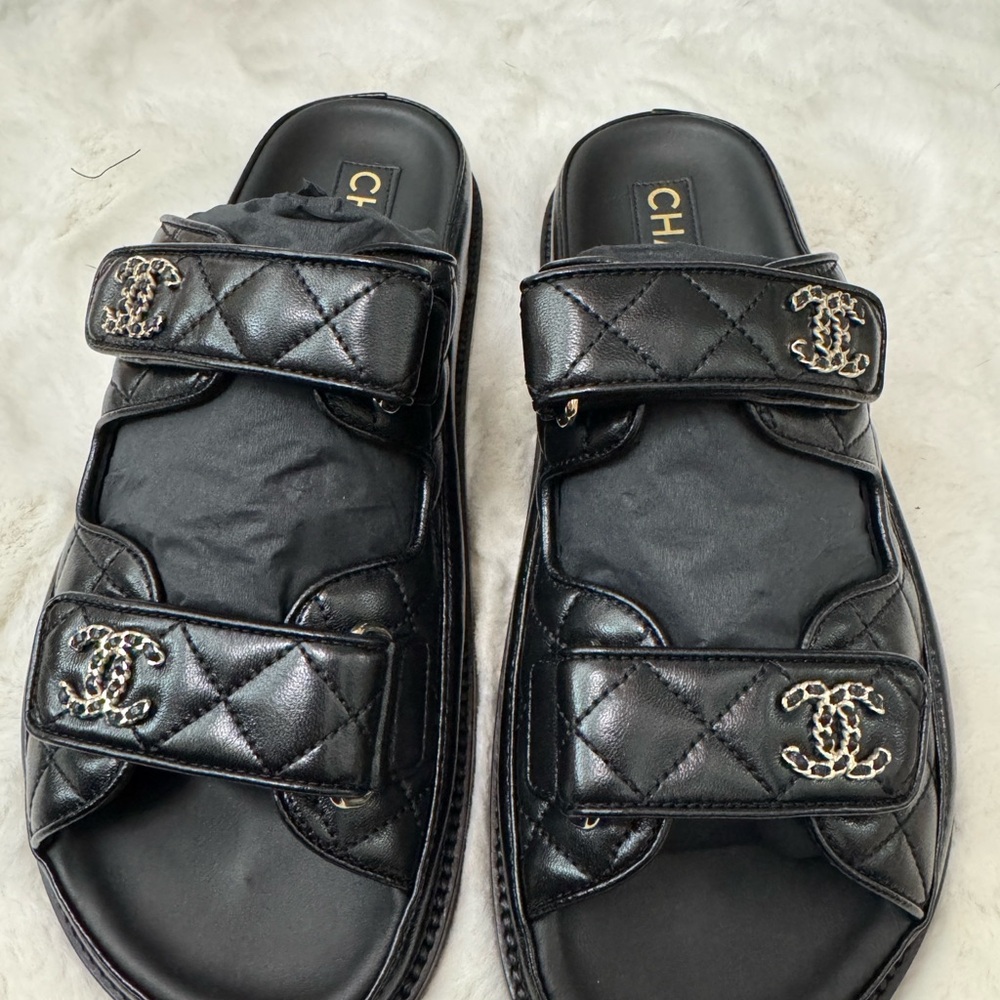 Chanel sandal . Brand new. Size 38